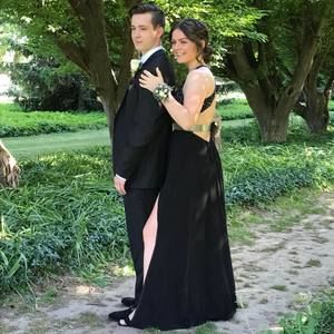 Meet your Posher, Hailey